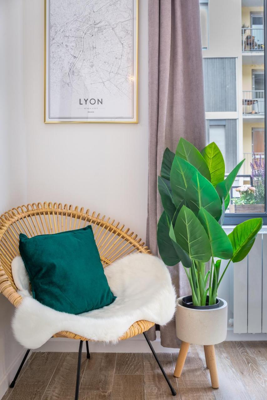 Les Cocons Emeraude Et Fleuri Appartement Lyon Buitenkant foto